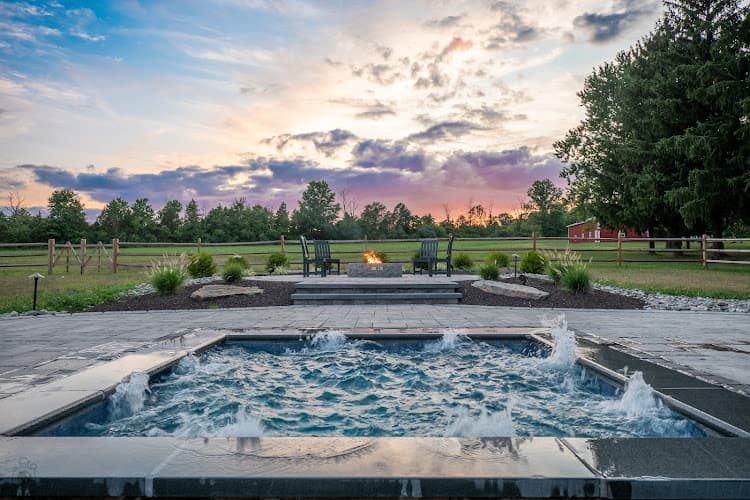 Arrow Master Pools